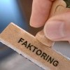 SZÁRNYALÁSNAK INDULT MAGYARORSZÁGON A FAKTORING